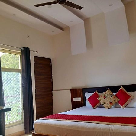 ซันนี่ ไพน์ รีสอร์ต Hotel ลันส์โดว์นี ภายนอก รูปภาพ