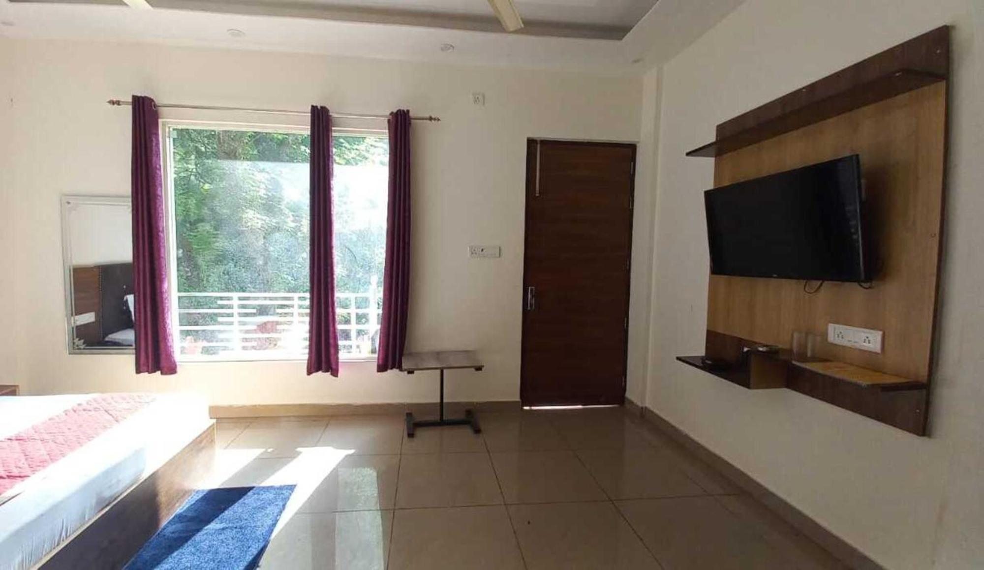 ซันนี่ ไพน์ รีสอร์ต Hotel ลันส์โดว์นี ภายนอก รูปภาพ