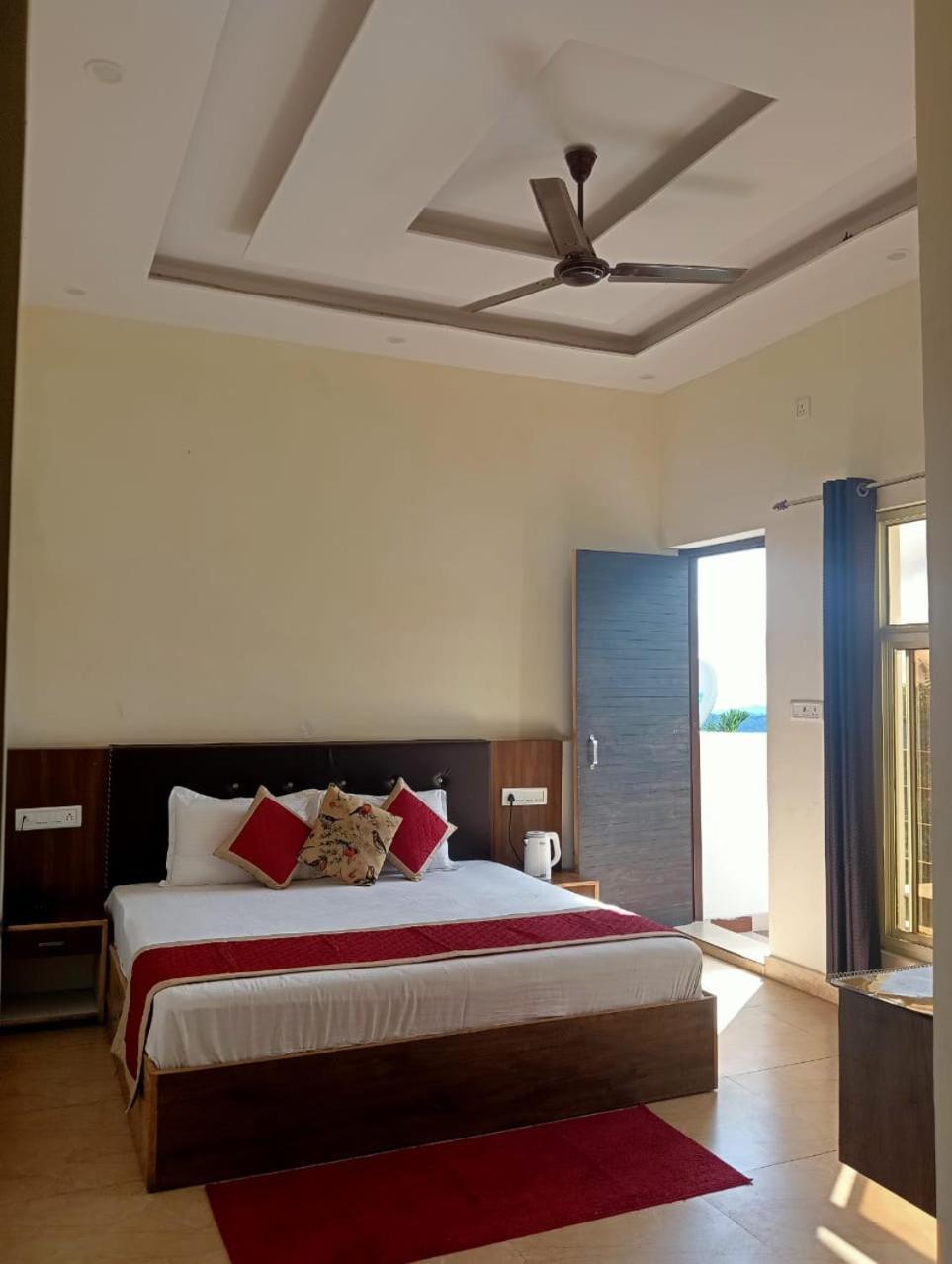 ซันนี่ ไพน์ รีสอร์ต Hotel ลันส์โดว์นี ภายนอก รูปภาพ