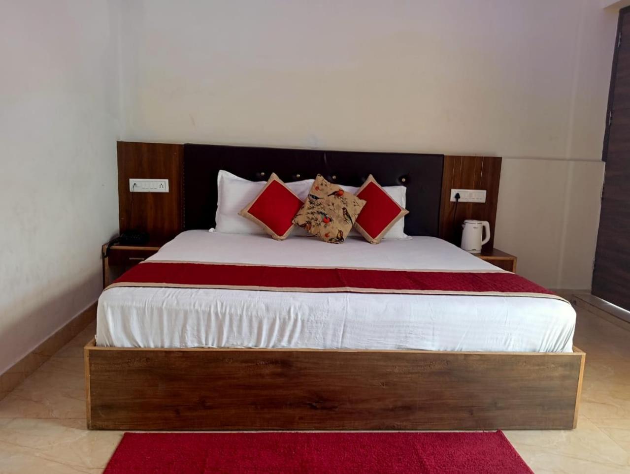 ซันนี่ ไพน์ รีสอร์ต Hotel ลันส์โดว์นี ภายนอก รูปภาพ