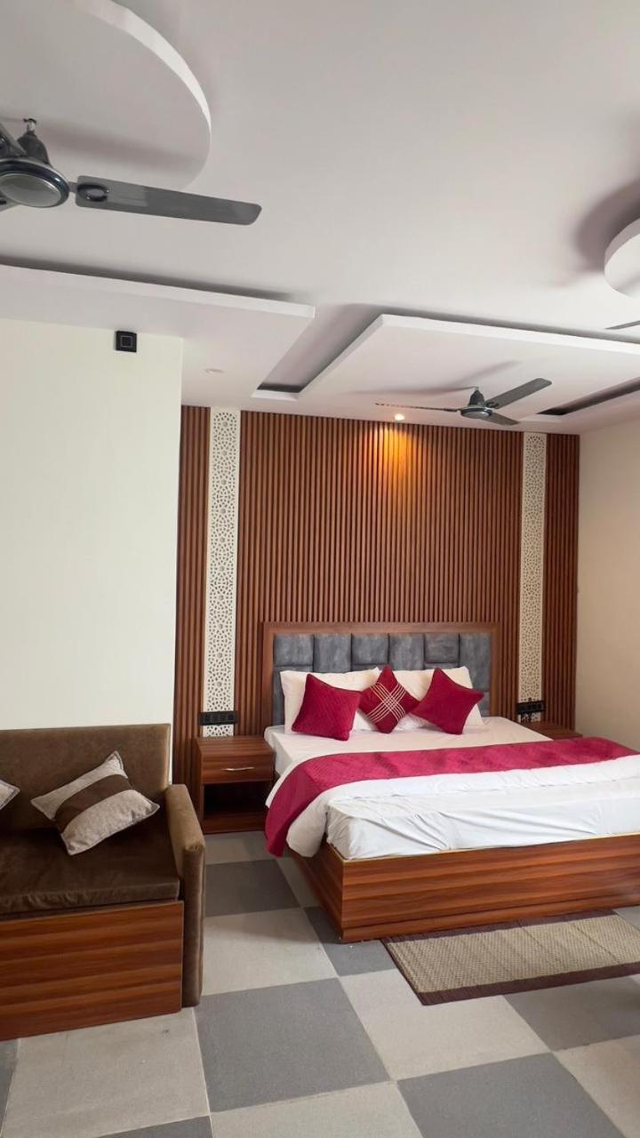 ซันนี่ ไพน์ รีสอร์ต Hotel ลันส์โดว์นี ภายนอก รูปภาพ