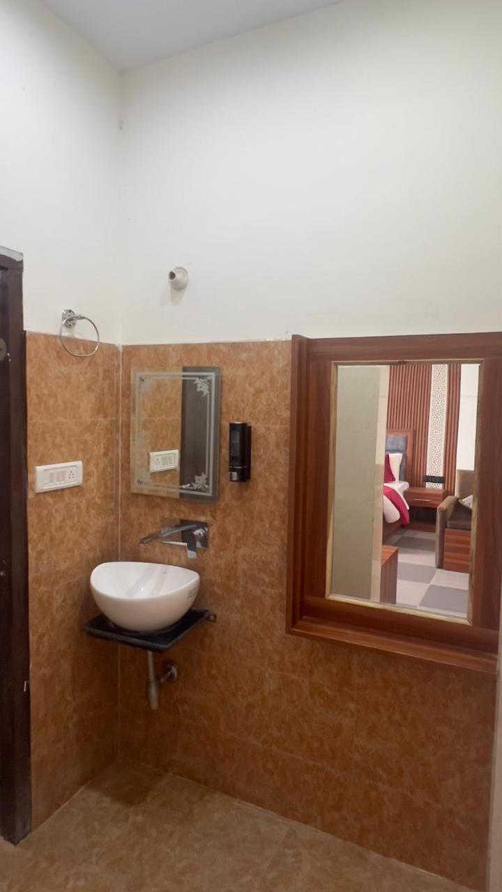 ซันนี่ ไพน์ รีสอร์ต Hotel ลันส์โดว์นี ภายนอก รูปภาพ